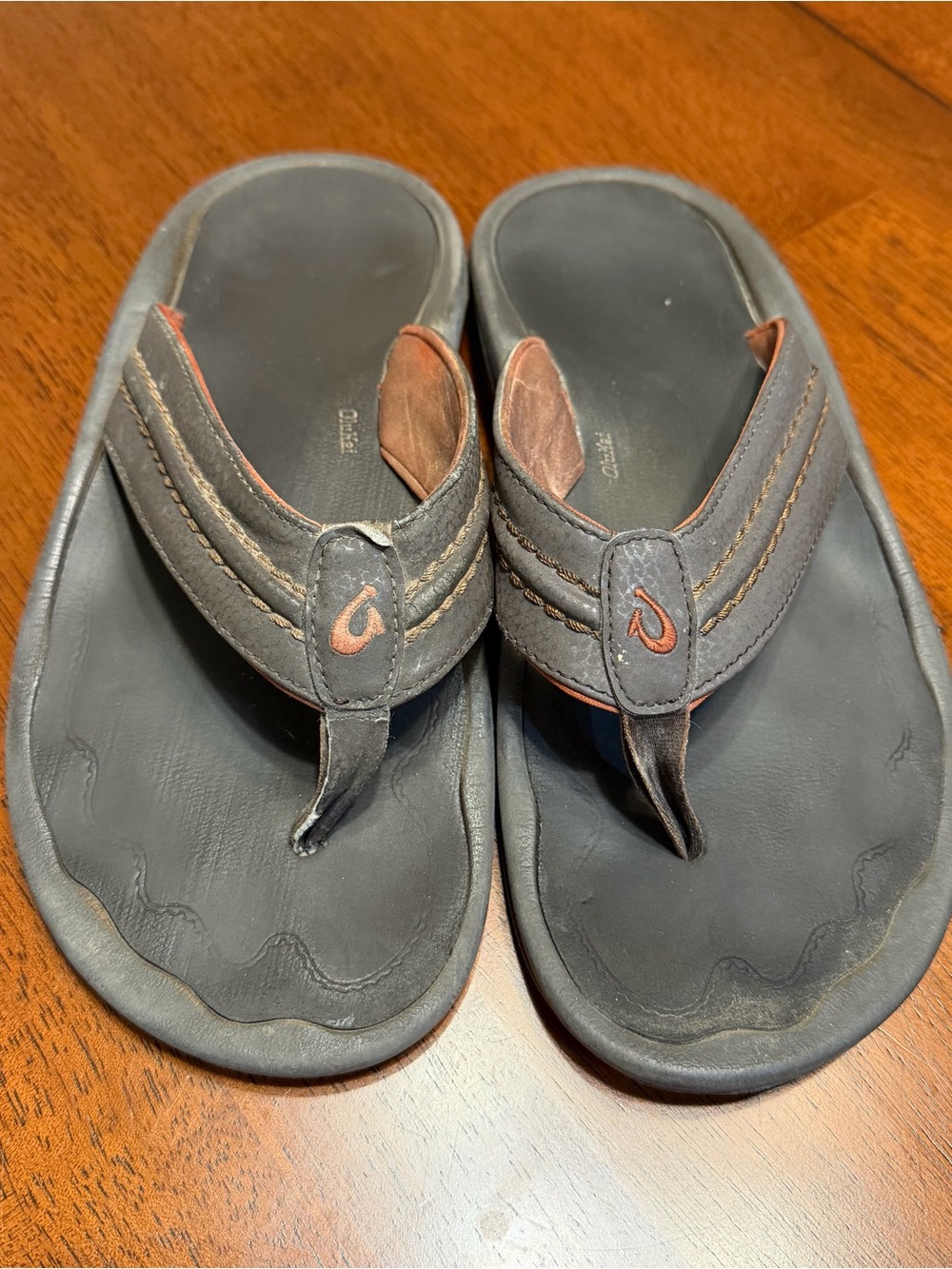 Olukai Hokua Mens size 9 Dark Java/Mustang Flip Flop Sandals Thong 10161-4848